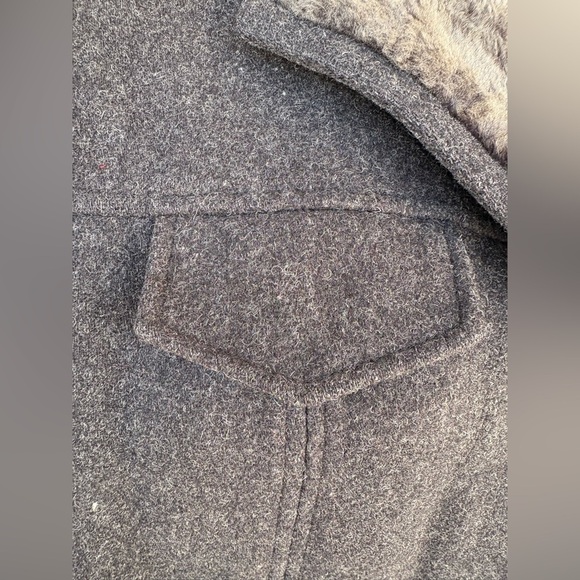St. John's Bay Wool charcoal Gray Button Up Lined Heavy Coat womens Sz S used - Picture 8 of 10